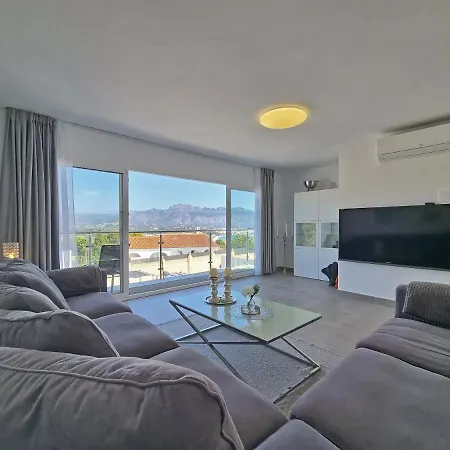 Vistaalbir Townhouse *