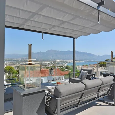 펜션 Vistaalbir Townhouse
